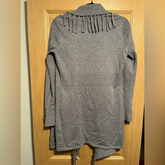 White House Black Market Grey Fringe Long Knit Open Cardigan - Picture 10 of 12